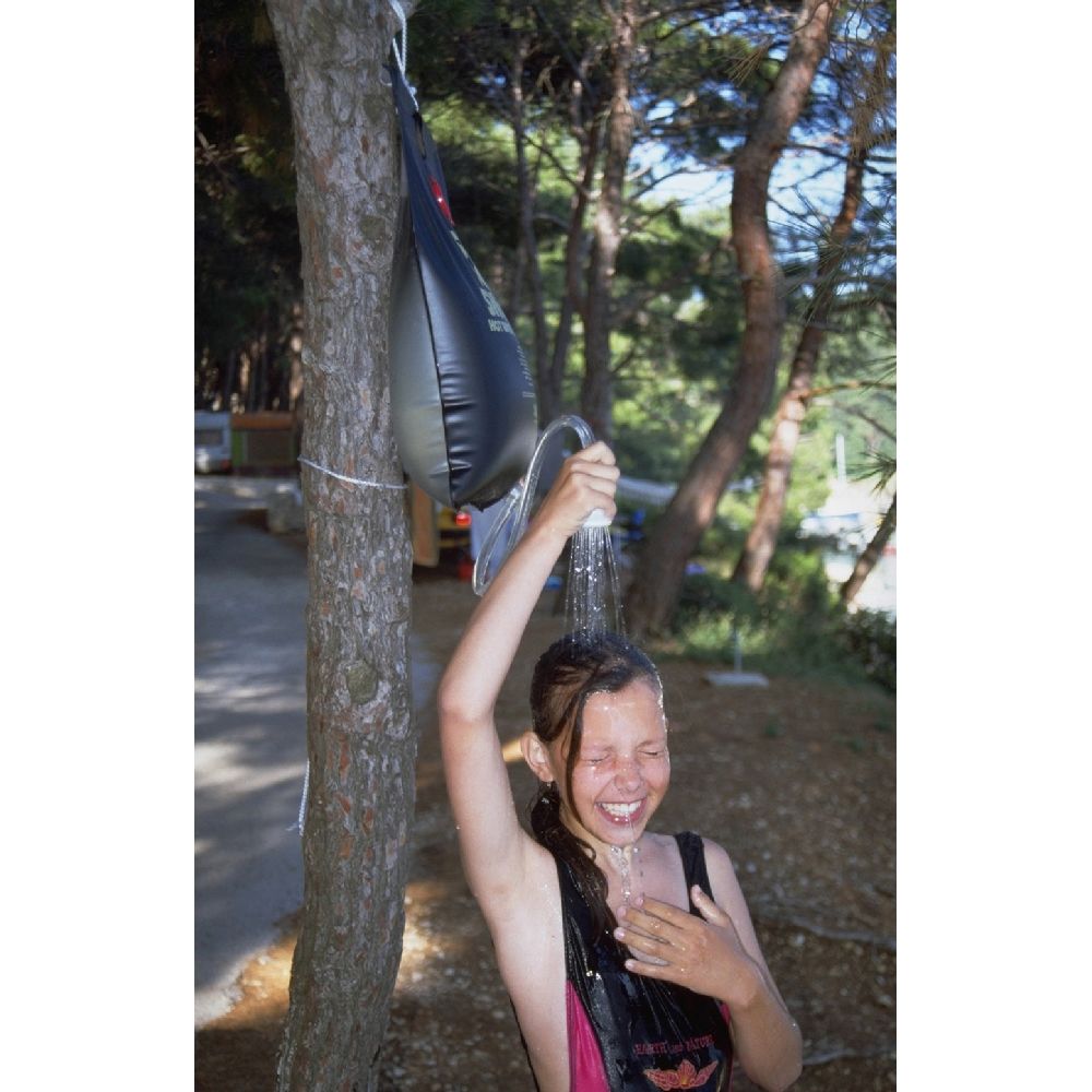 Origin Outdoors Solar Shower 20L mounted on tree