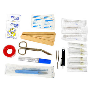 BasicNature First aid kit 'Expedition' displaying kit contents